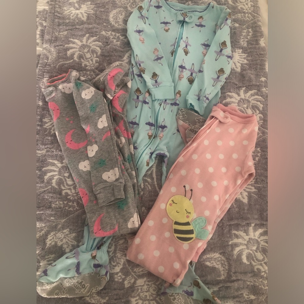 Girls Pajamas Bundle 2T (10) - Picture 5 of 5